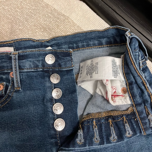Vintage high waisted TRUE RELIGION jeans - Picture 6 of 6
